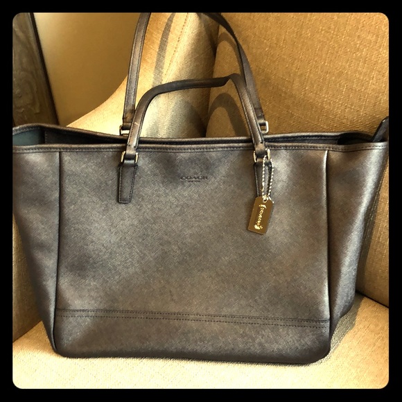 Coach Handbags - Coach Saffiano Tote Coach Handbags - Coach Saffiano Tote